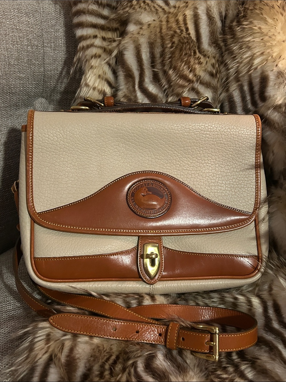 Vintage Dooney & Bourke All Weather Leather Large Carrier Shoulder Bag